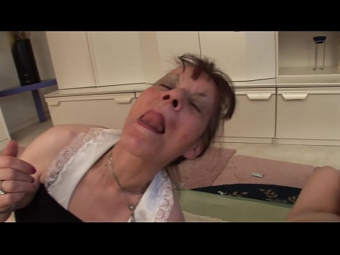 ❤️ Tha triùir aig dà sheanmhair agus aon sheanair ❤️ Gnè aig gd.hdporn24.ru
